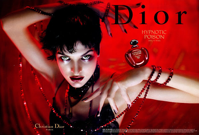мила йовович в рекламе диор фото hypnotic poison dior духи