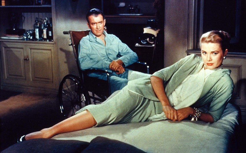 1954 год. Джеймс Стюарт и Грейс Келли в фильме «Окно во двор».