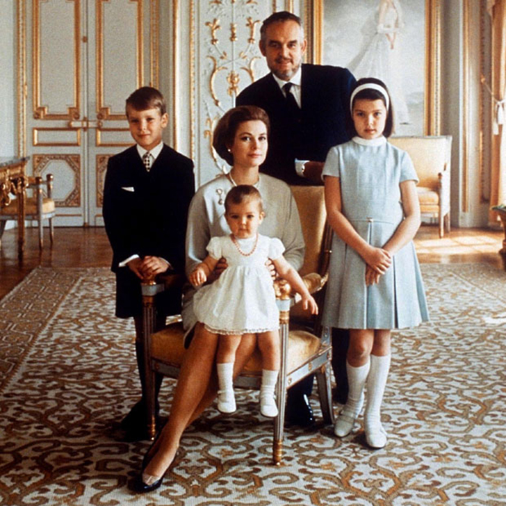 1969 год. Семейный портрет, сделанный во дворце в Монако.