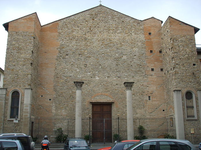 768px-Chiesa_delle_montalve,_crocifisso_duecentesco_con_aggiunte_seicentesche_02 (700x525, 97Kb)