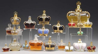 Разнообразные старинные флаконы-короны от Prince Matchabelli.