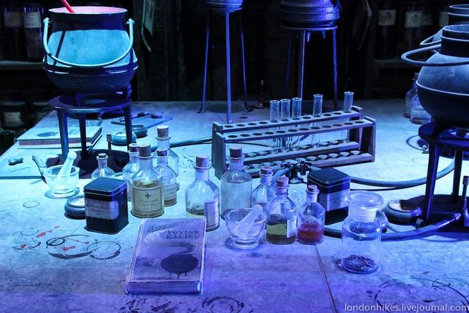 Фото аптечных бутылок и пузырьков с зельями из Гарри Поттера