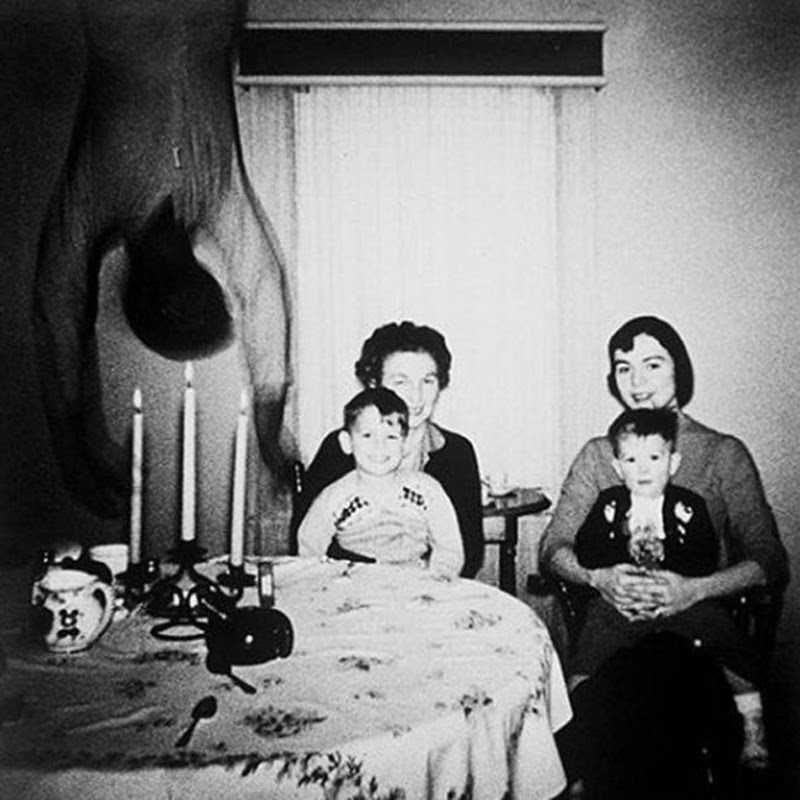 5. Семейное фото Куперов паранормальное, привидения, призраки