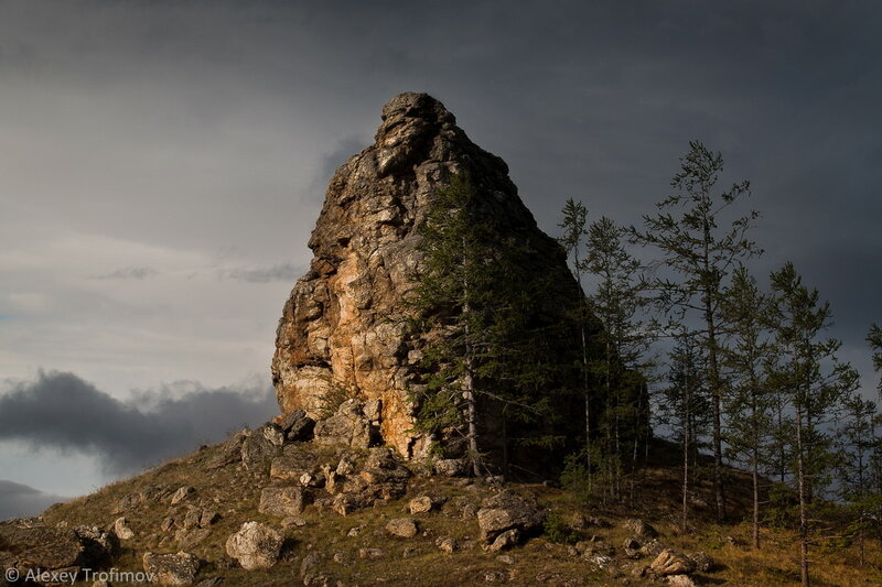 Baikal_2017_06_Stone-Warrior.jpg