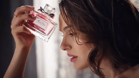 Розовый бум: почему новый аромат Miss Dior Absolutely Blooming хочется съесть?