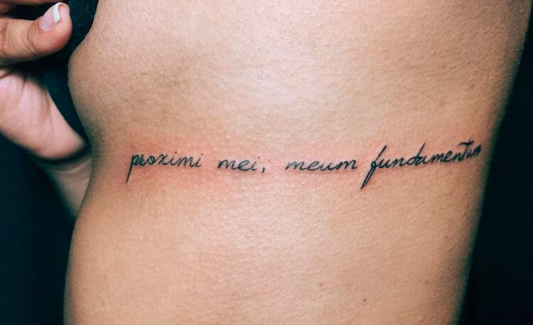 Proximi mei, meum fundamentum